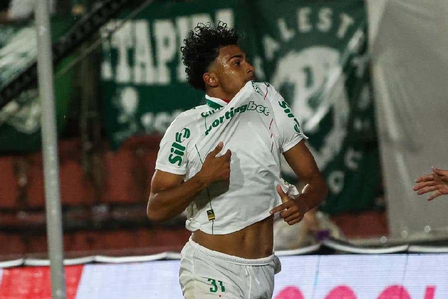 Palmeiras vence Portuguesa com gol de Luighi na abertura do Paulistão