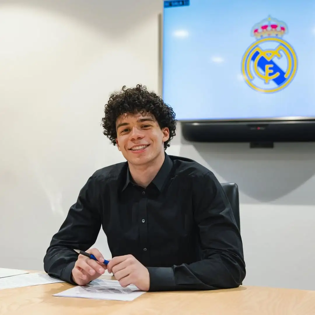 Enzo, filho de Marcelo, assinou primeiro contrato profissional com Real Madrid - Reprodução/Instagram