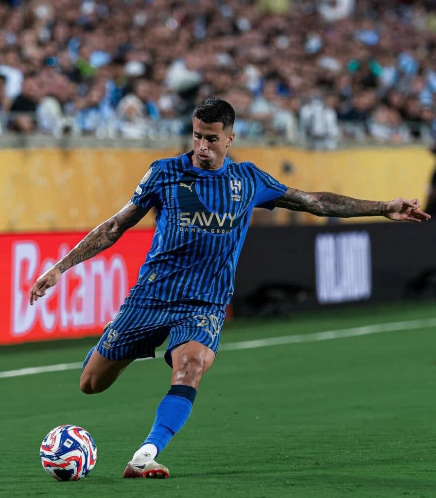 Cancelo no Barça: português trocou de time 9 vezes em 12 anos