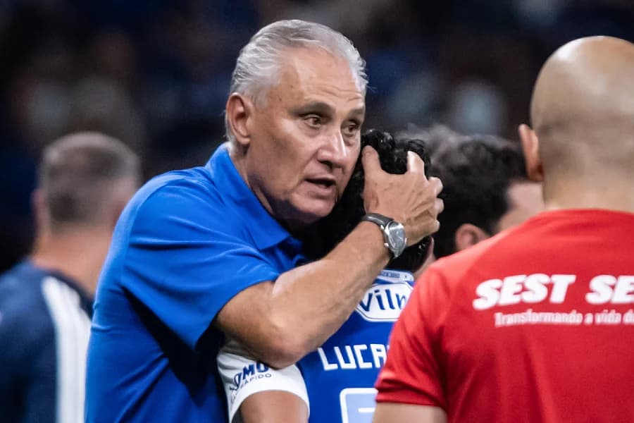 Cruzeiro faz 5 a 0 no Uberlândia segue líder no Mineiro