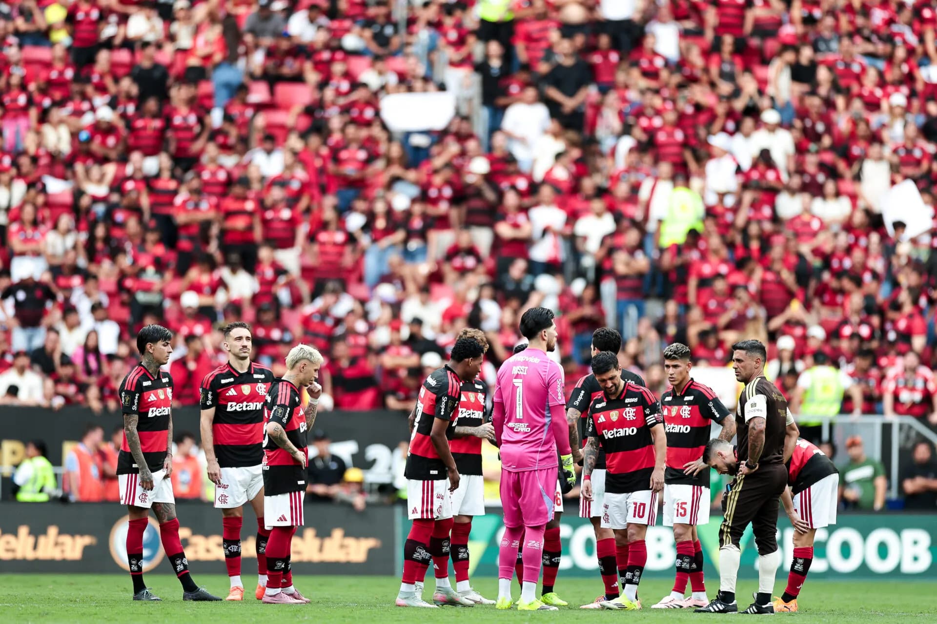 Má fase do Flamengo preocupa e Filipe Luís justifica com ‘parte física’