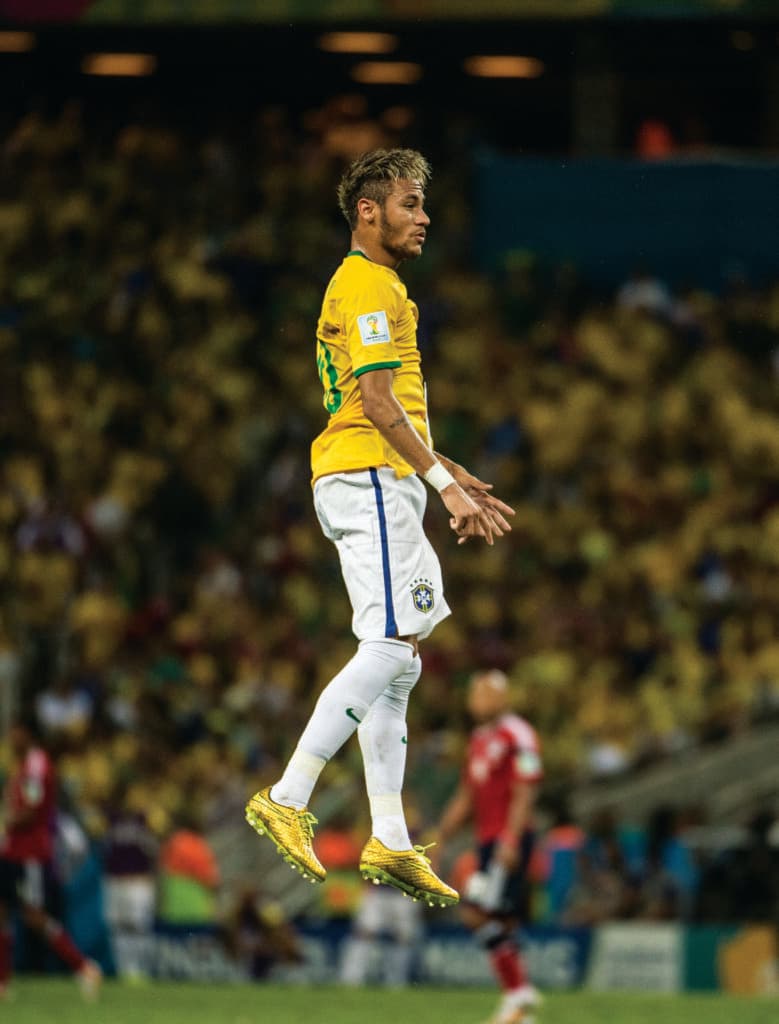 Neymar na vitória sobre a Colômbia, pouco antes de se lesionar, nas quartas de final da Copa do Mundo de 2014, no Castelão - Alexandre Battibugli/PLACAR