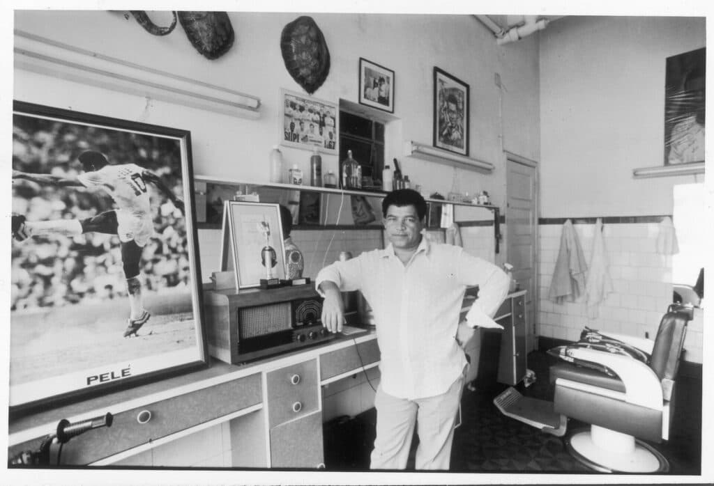 Morre Didi, lendário barbeiro de Pelé por mais de 60 anos