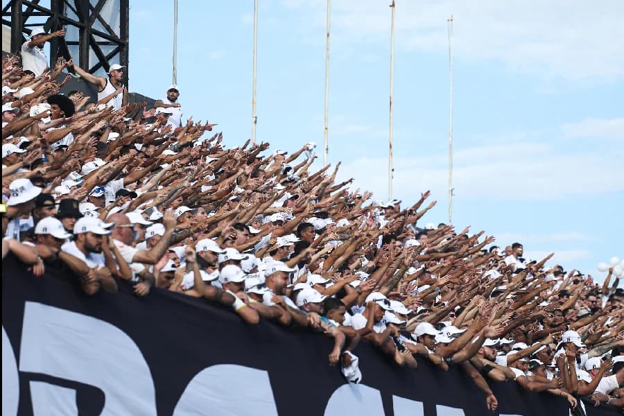 Santos e Corinthians tem três presos com uso de reconhecimento facial