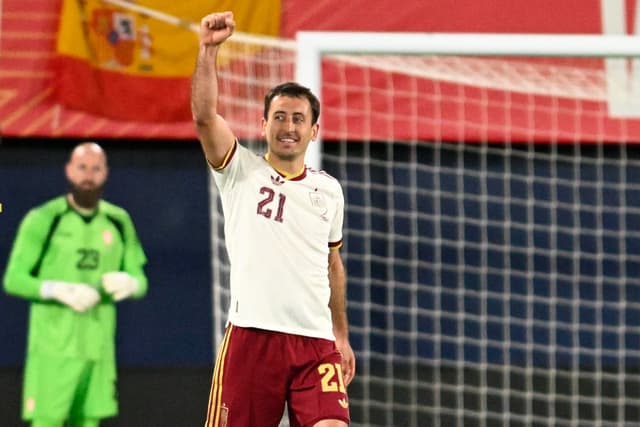 Espanha passeia contra a Sérvia e vence amistoso