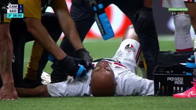 São Paulo confirma fraturas nas costelas de Lucas Moura