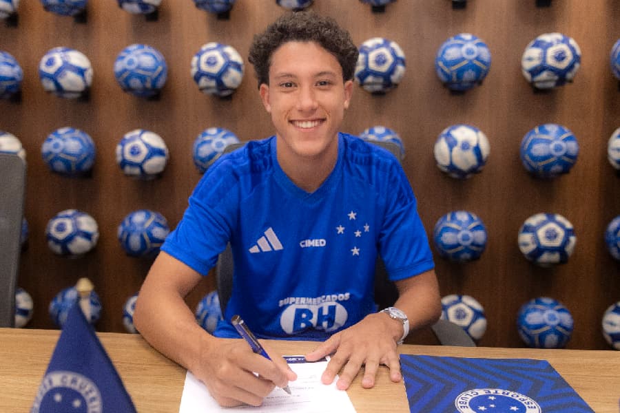 Cruzeiro renova com joia da base após interesse da Europa