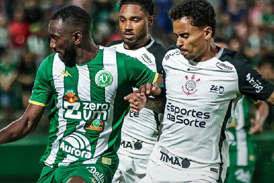 Chapecoense e Corinthians empatam sem gols na Arena Condá