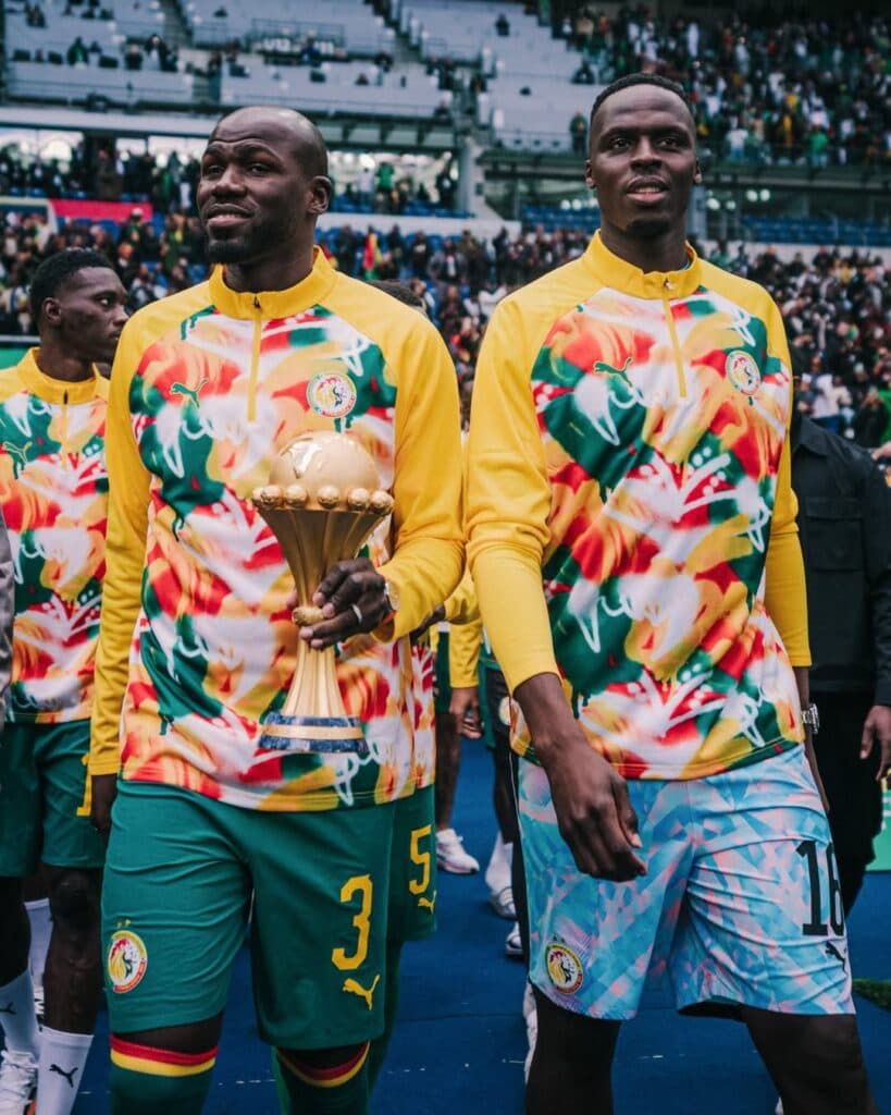 A seleção senegalesa protagonizou um ato de resistência contra a CAF neste sábado, 28 - Divulgação