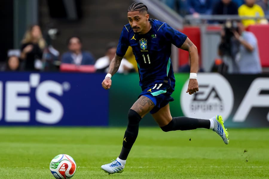 Raphinha sente dores e vira dúvida contra Croácia