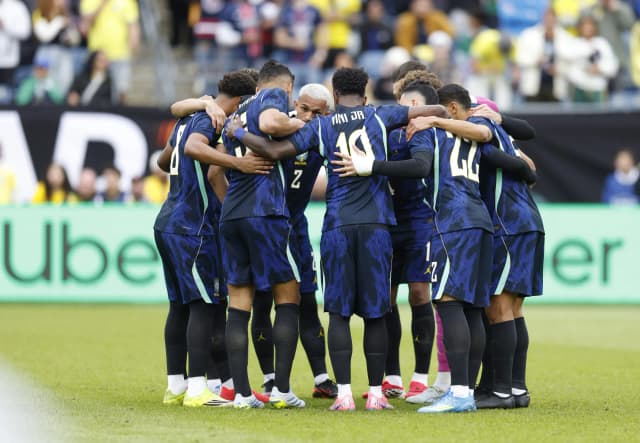 Debate PLACAR: Brasil perde para França e preocupa torcedores