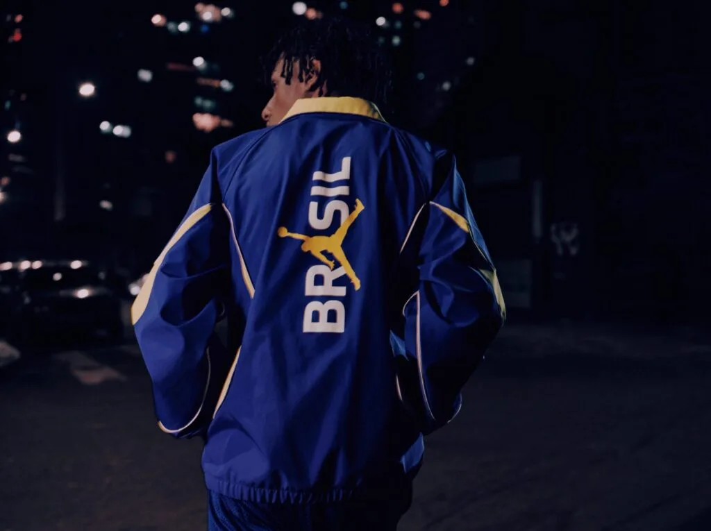 Coleção de agasalhos, bermudas e a camisa reserva da seleção são produzidas pela Jordan - Nike/Divulgação