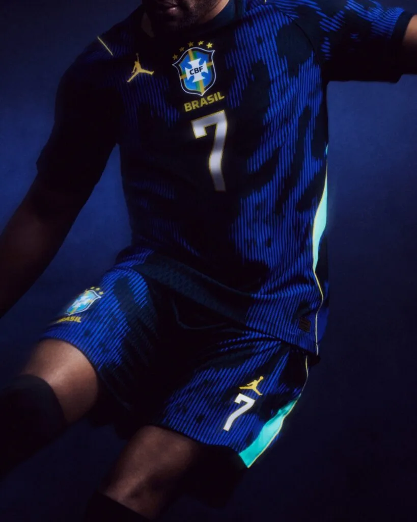 Coleção de agasalhos, bermudas e a camisa reserva da seleção são produzidas pela Jordan - Nike/Divulgação