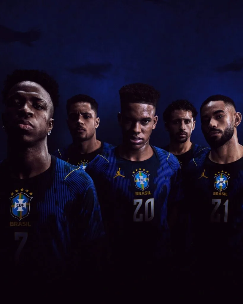 Coleção de agasalhos, bermudas e a camisa reserva da seleção são produzidas pela Jordan - Nike/Divulgação