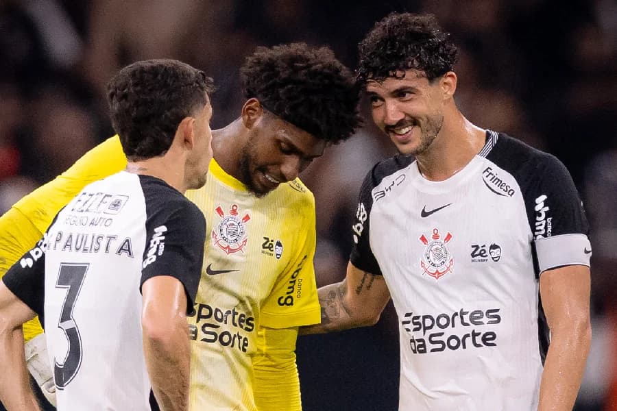 Corinthians vence Santa Fé e mantém 100% na Libertadores