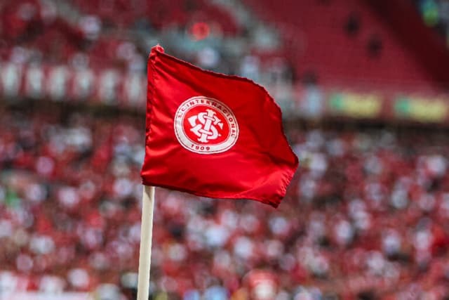 Tinga, Dunga e Alisson lideram reforma no CT do Internacional