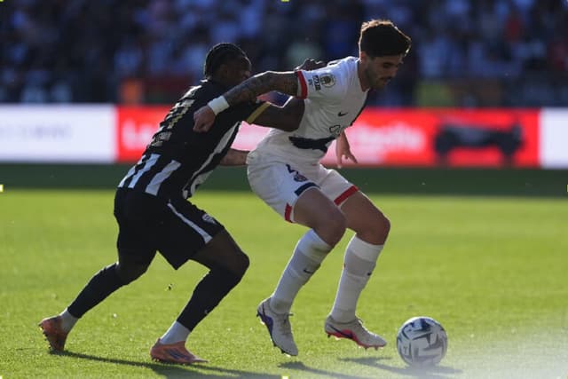 Luis Enrique compara Beraldo a Busquets: ‘Homem do jogo’