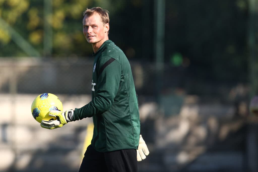 Morre Alex Manninger, ex-goleiro austríaco