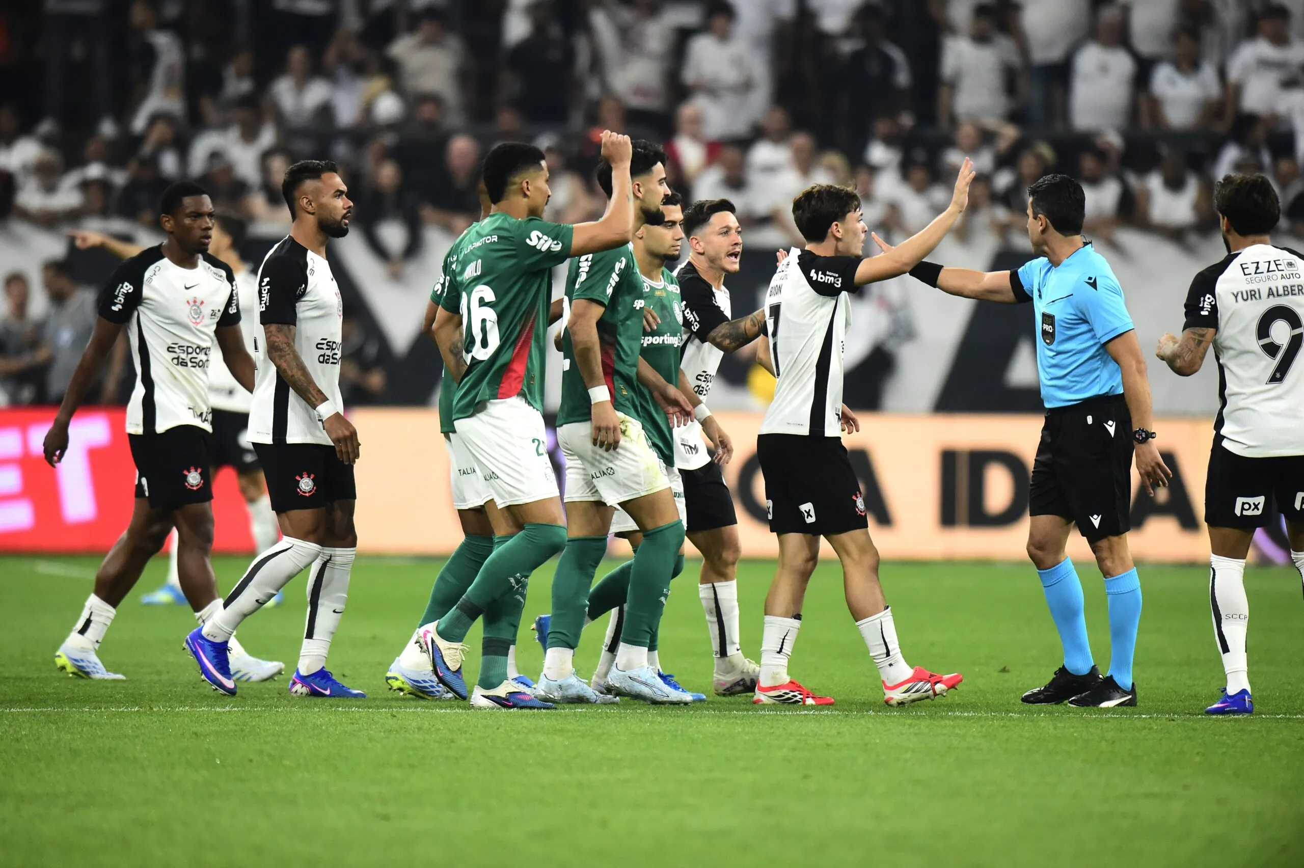 Corinthians x Palmeiras: denúncias de agressão após empate no Dérbi