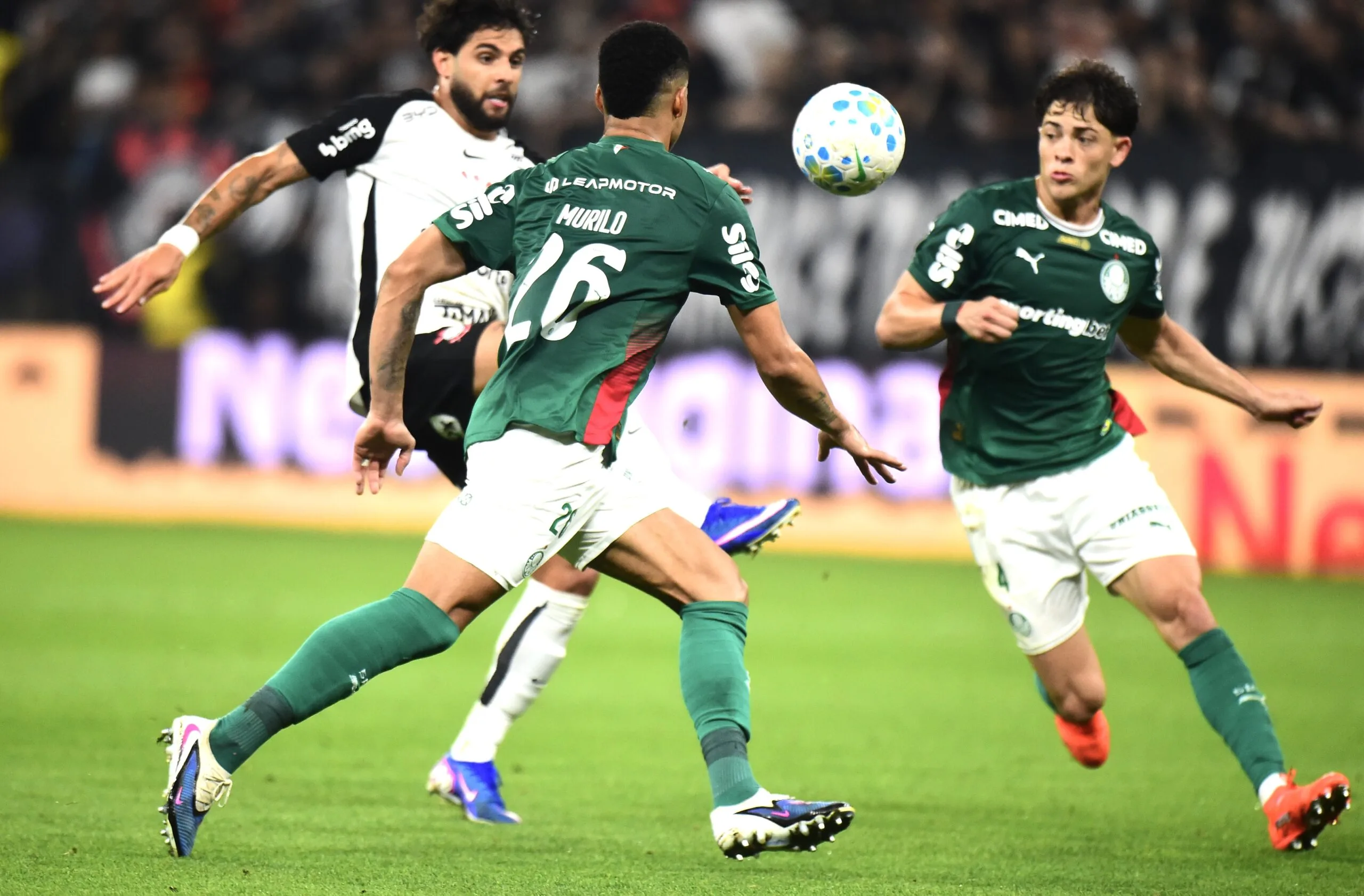 Exame aponta ferimento e Palmeiras se recusa a abafar briga