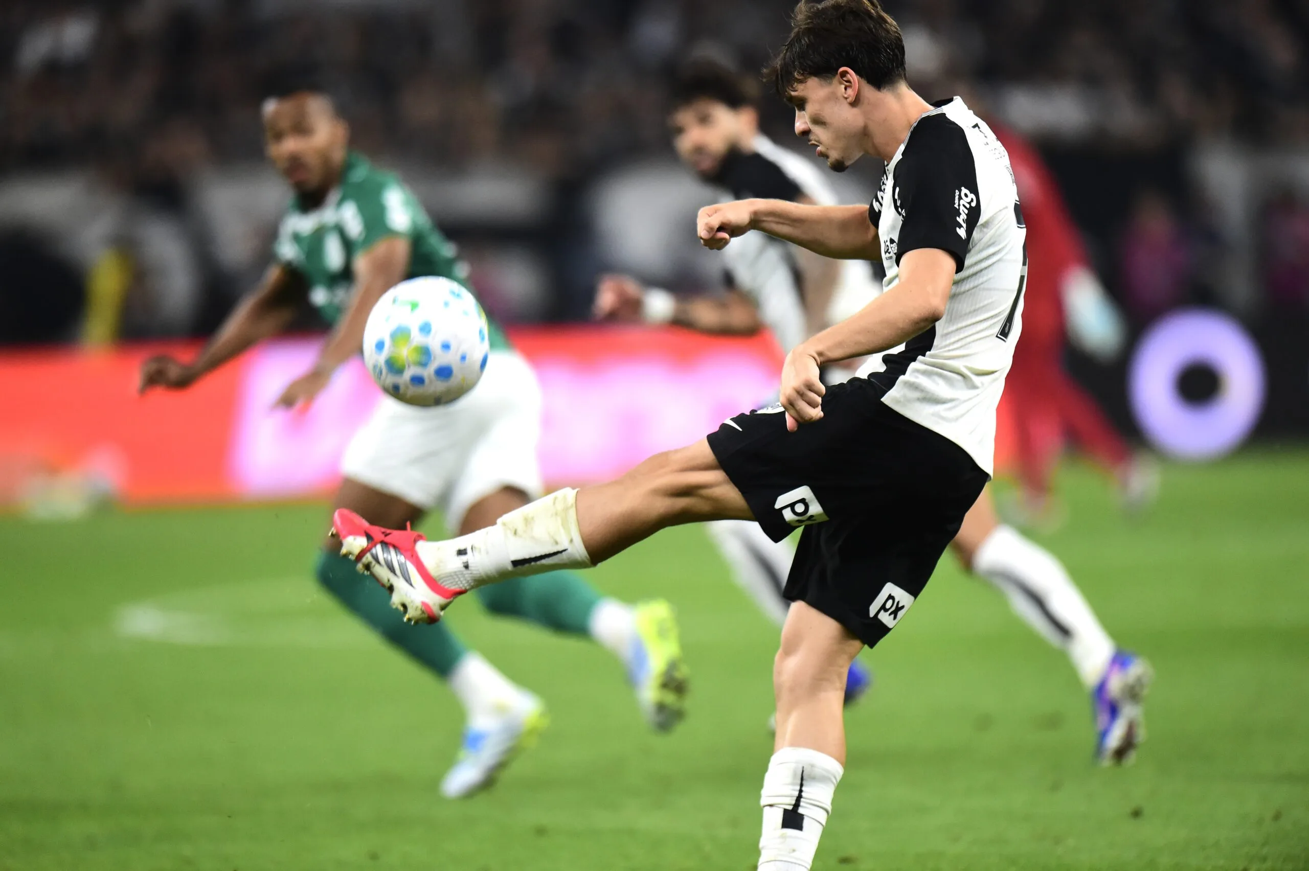 Corinthians pode perder 10 mandos de campo após briga no Dérbi