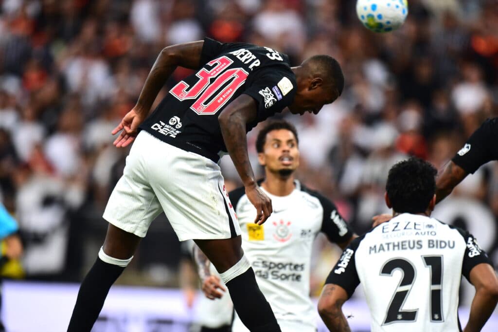 Corinthians x Vasco se enfrentam pela 13ª rodada do Brasileirão 2026 - Alexandre Battibugli/PLACAR