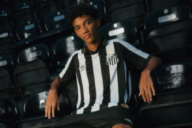 Santos encaminha renovação de Robinho Jr. até 2031