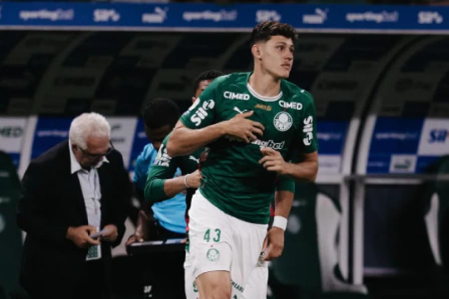 Palmeiras afasta sondagens pelo zagueiro Benedetti; entenda