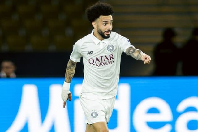 Claudinho isola pênalti e Al-Sadd cai na Champions Asiática