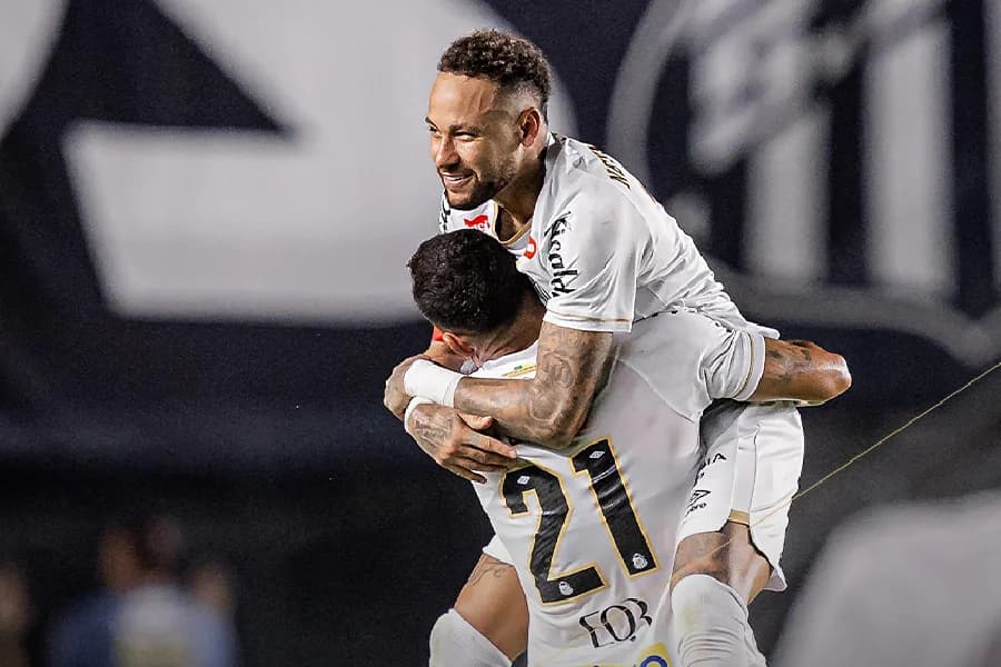 Com passes decisivos de Neymar, Santos vence Remo na Vila