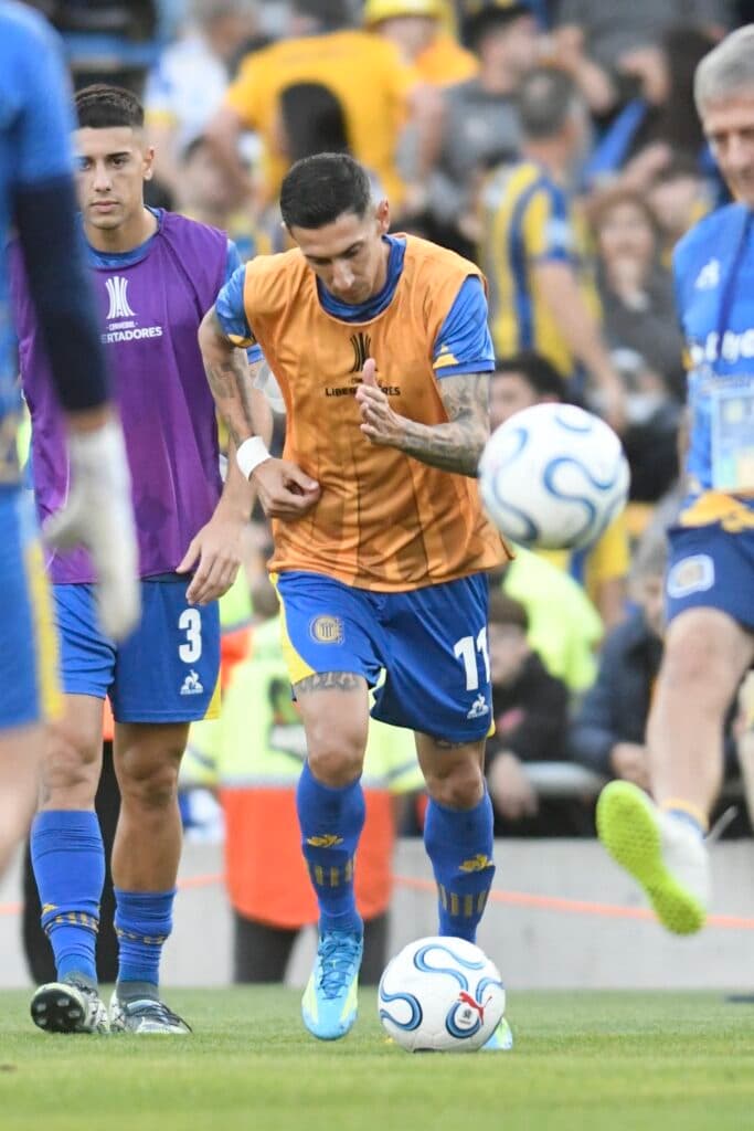 Di María em aquecimento antes de reestreia na Libertadores - Divulgação / Rosario Central