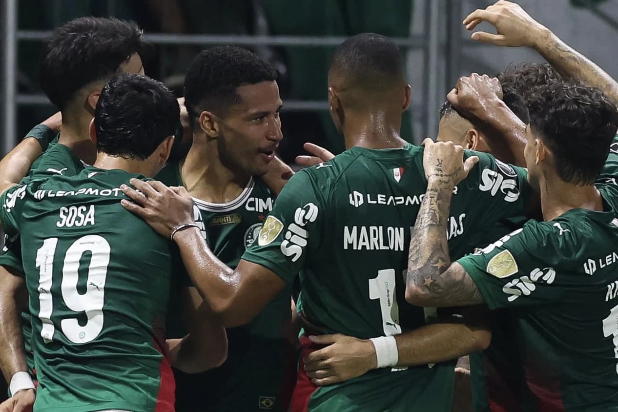 Flaco decide, Palmeiras bate Sporting Cristal e assume liderança do grupo