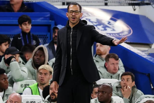 Chelsea anuncia demissão de Liam Rosenior