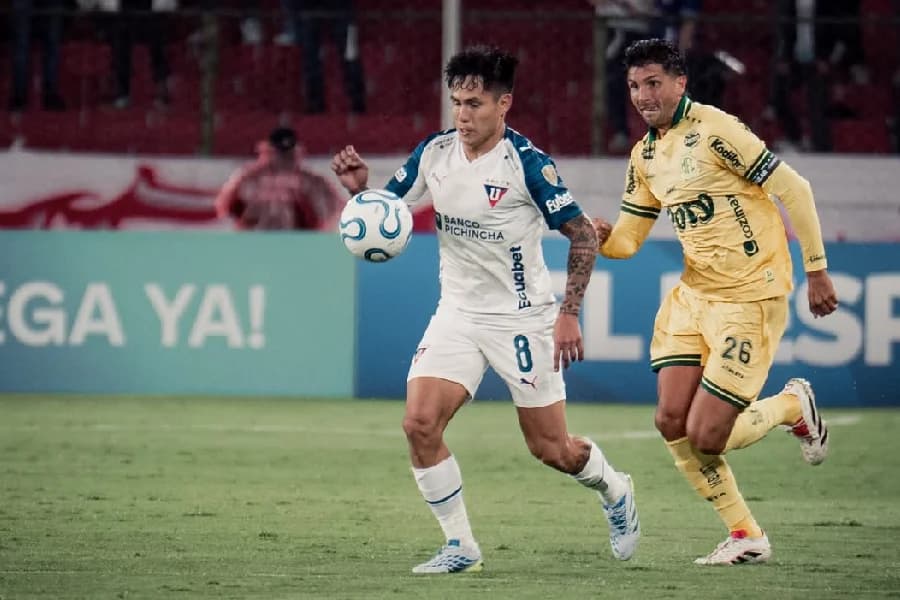 Com início avassalador, LDU bate Mirassol e assume liderança na Libertadores