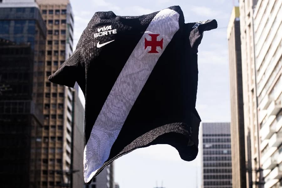 Vasco negocia com SportingBet para novo patrocínio máster