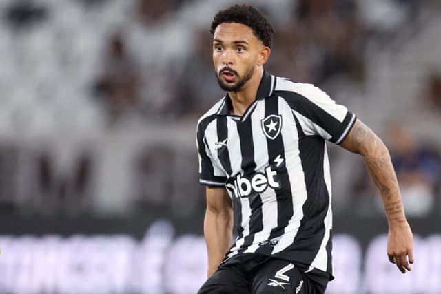 Vitinho elogia Franclim Carvalho no Botafogo: ‘a página virou’