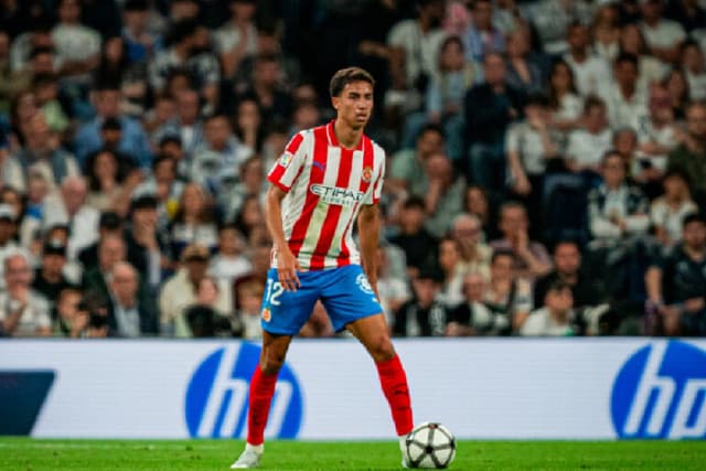 Guardiola elogia evolução de Vitor Reis no Girona: ‘Cresceu’