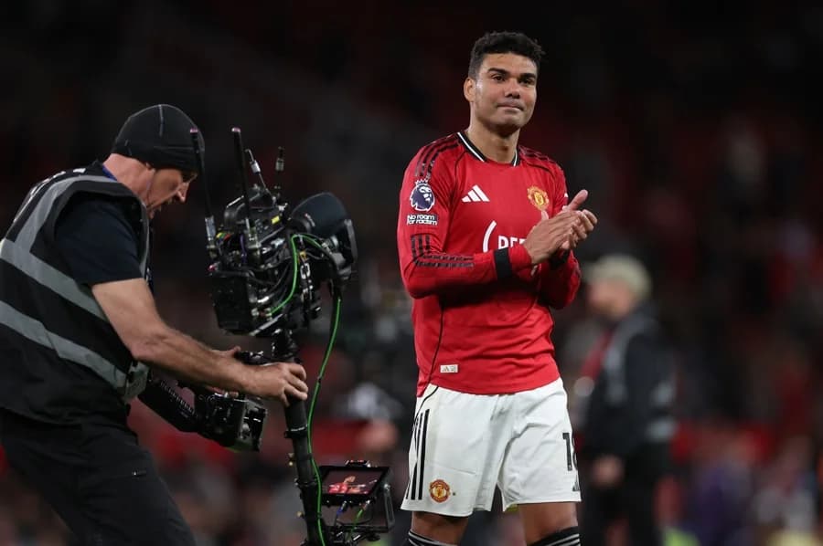 Casemiro marca em vitória do Manchester United sobre o Brentford