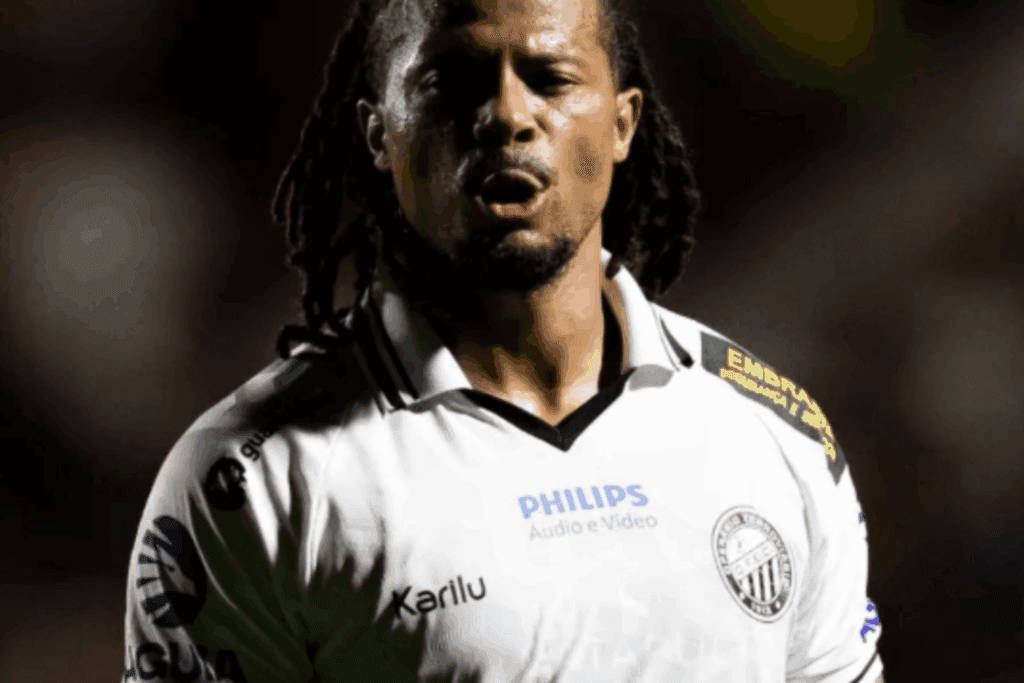 Racismo e confusão: jogador do Operário-PR acusa torcedor do Vila Nova de chamá-lo de “macaquinho”