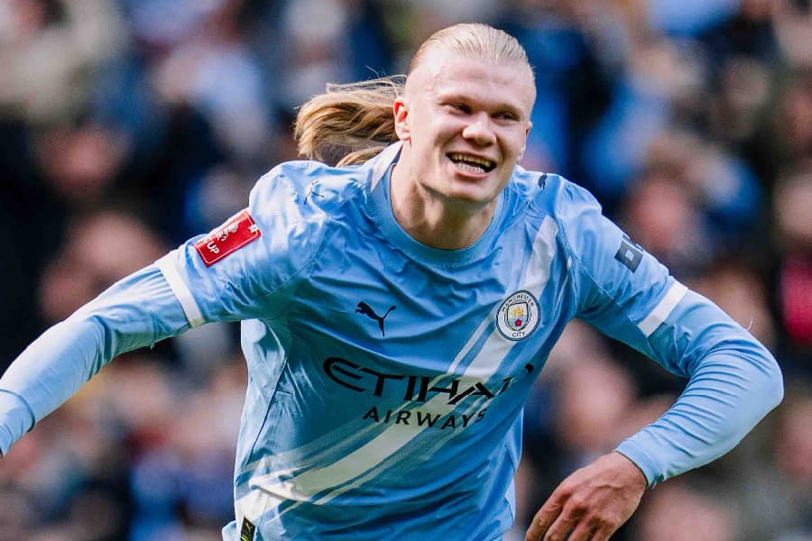 Haaland marca três e City goleia Liverpool na Copa da Inglaterra