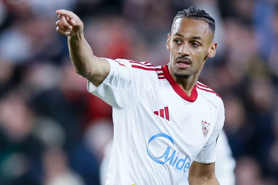 Sevilla recupera Djibril Sow para jogo contra o Atlético de Madrid