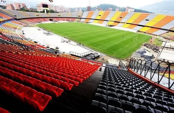 ‘Casa’ de Escobar e homenagem à Chapecoense: conheça o palco de jogo do Flamengo