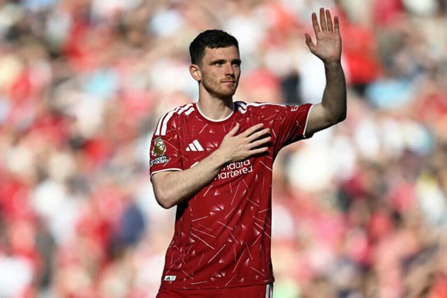 Tottenham anuncia contratação de Andrew Robertson