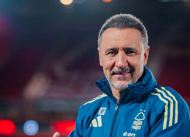 Vitor Pereira se destaca no comando do Nottingham Forest