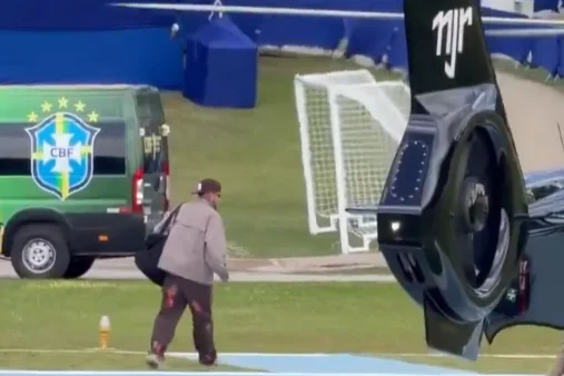 Neymar chega de helicóptero a treinos da seleção; veja