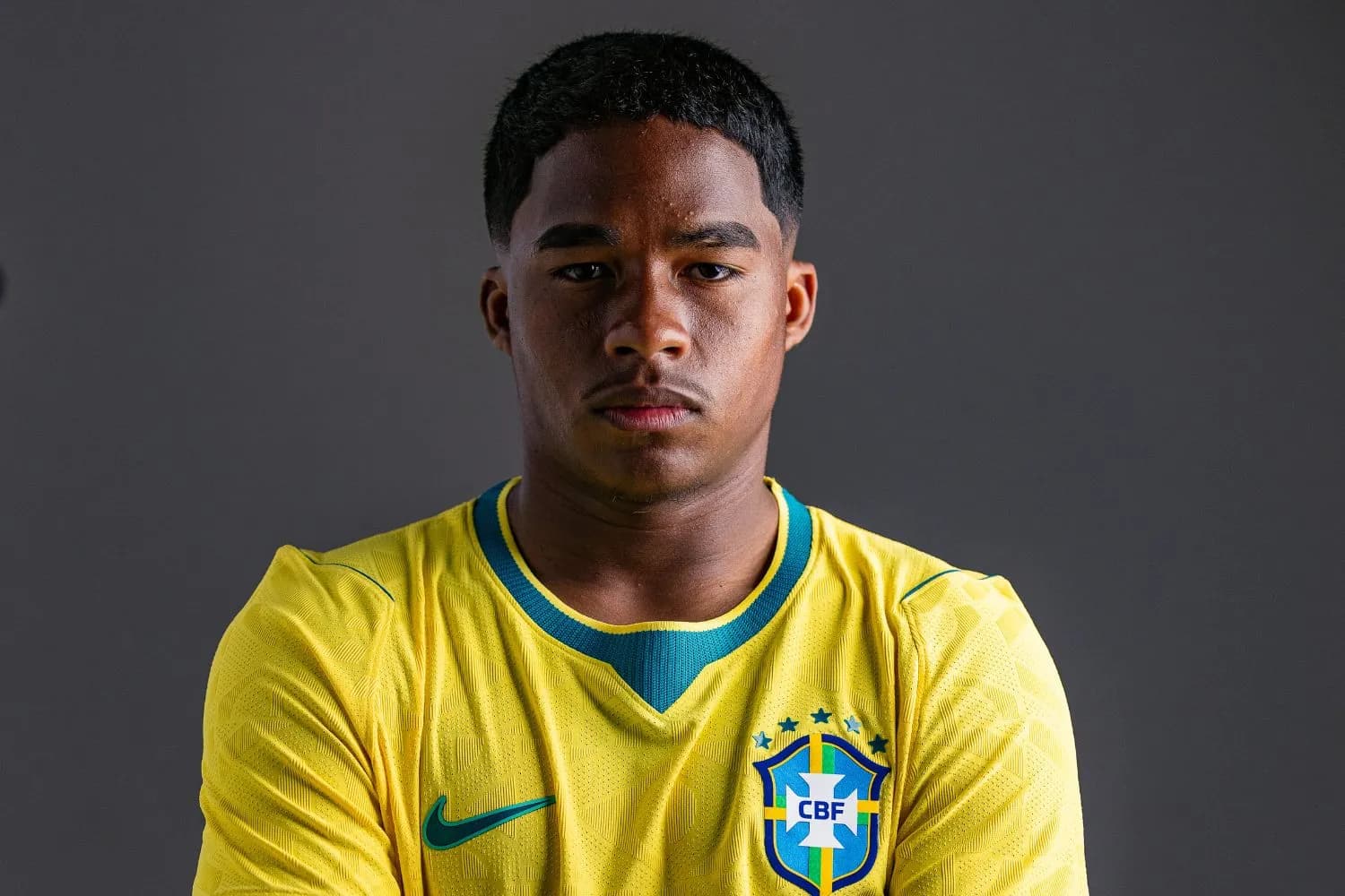 Endrick elogia Neymar, mas diz que quem define convocação é Ancelotti