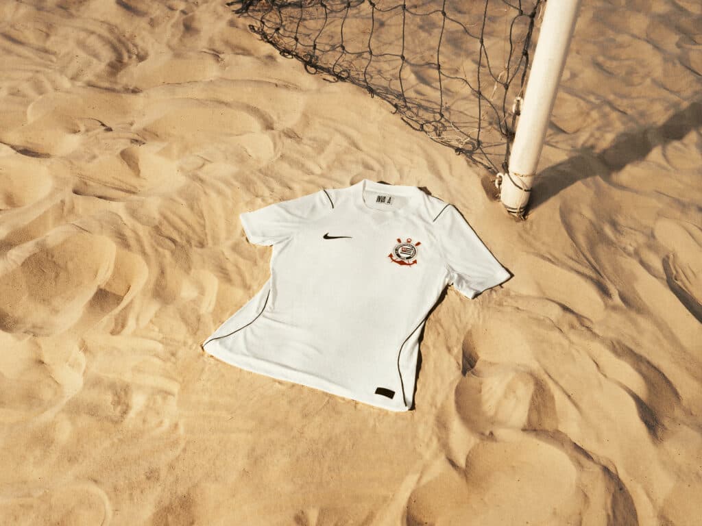 Imagens da campanha de lançamento da camisa 2026 do Corinthians - Divulgação/Nike
