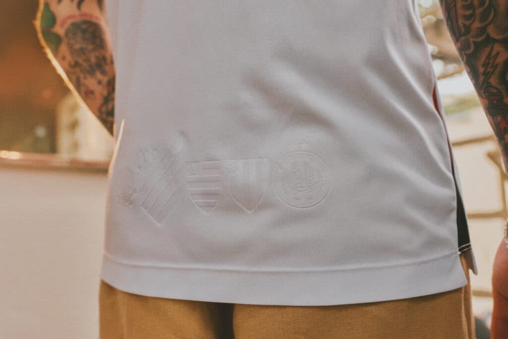 Athletico Paranaense apresentaa nova camisa oficial 2 com olhar contemporâneo sobre a tradição do clube - Divulgação/Umbro