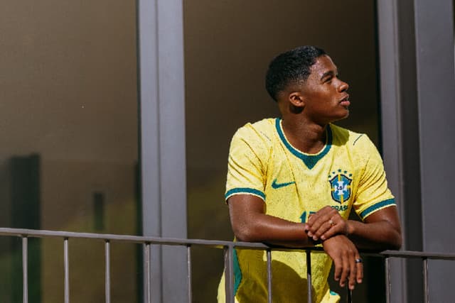 Endrick refuta ser ‘o cara da hexa’ e pede seleção solidária na Copa