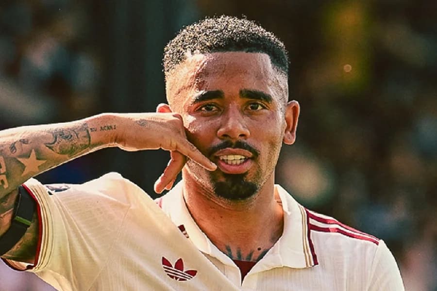 Com reservas, campeão Arsenal supera Crystal Palace e fecha campanha com vitória